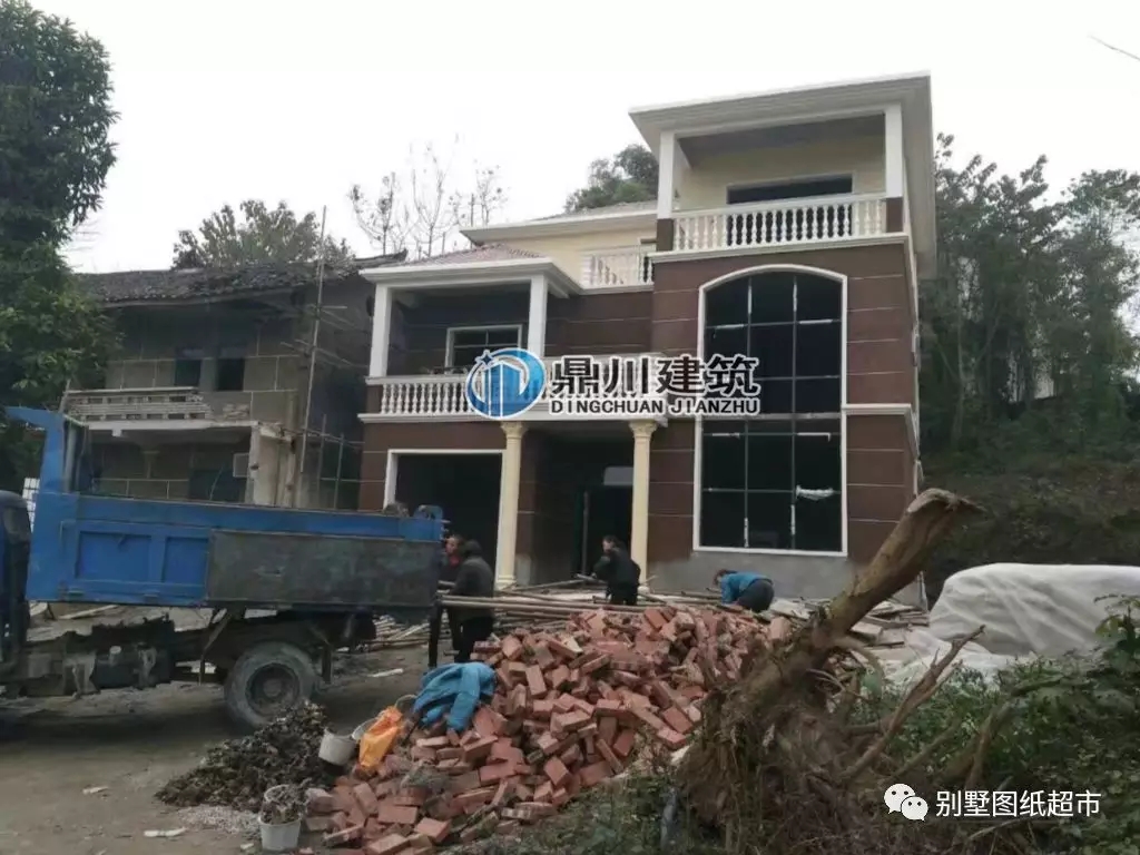 在城里28萬能買到7室4廳3衛1廚1露臺1車庫嗎？在農村建房就可以！