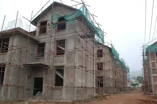 農村自建房選擇夏季開建，這些注意事項你要清楚！
